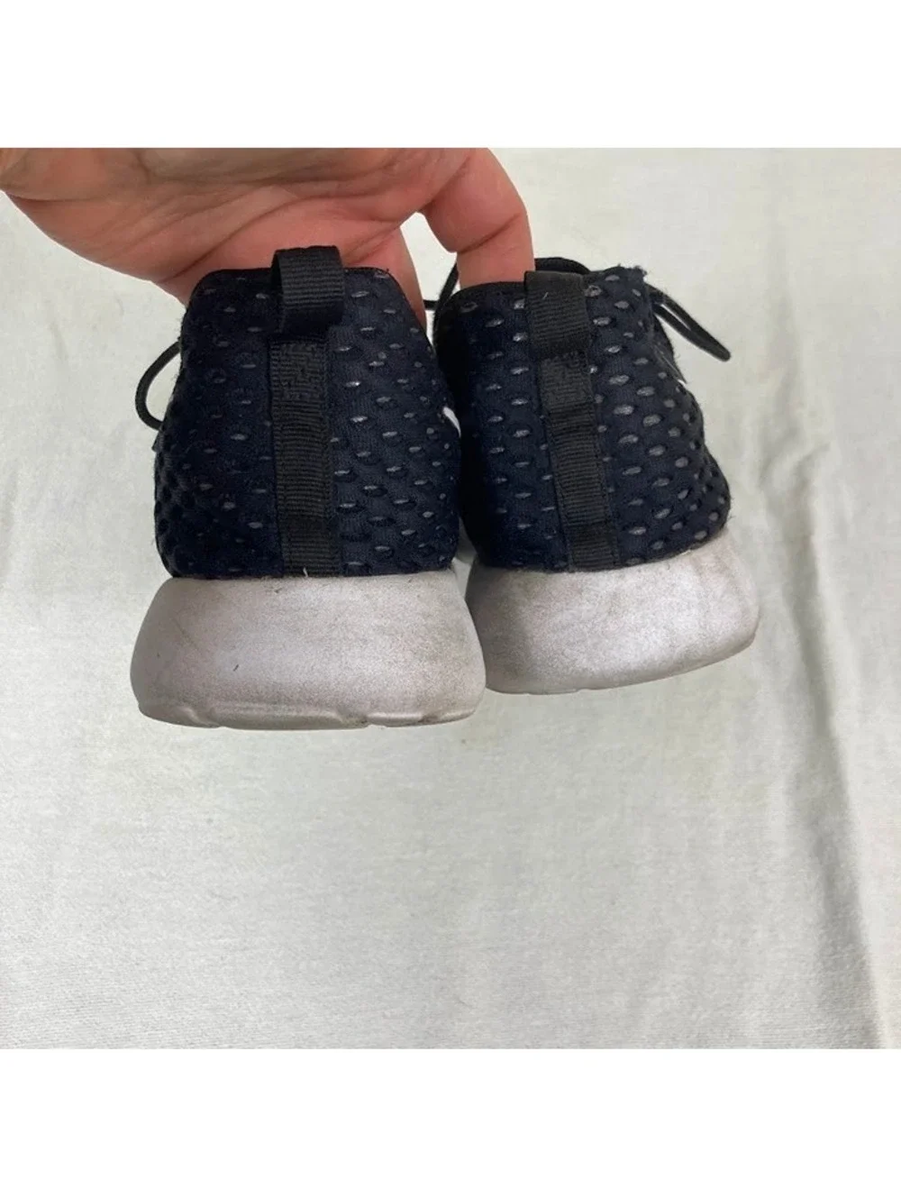 Nike Roshe One GS Black White Youth Boy 6Y Style 705485-008